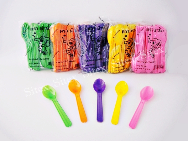 ช้อนไอศกรีมคละสี